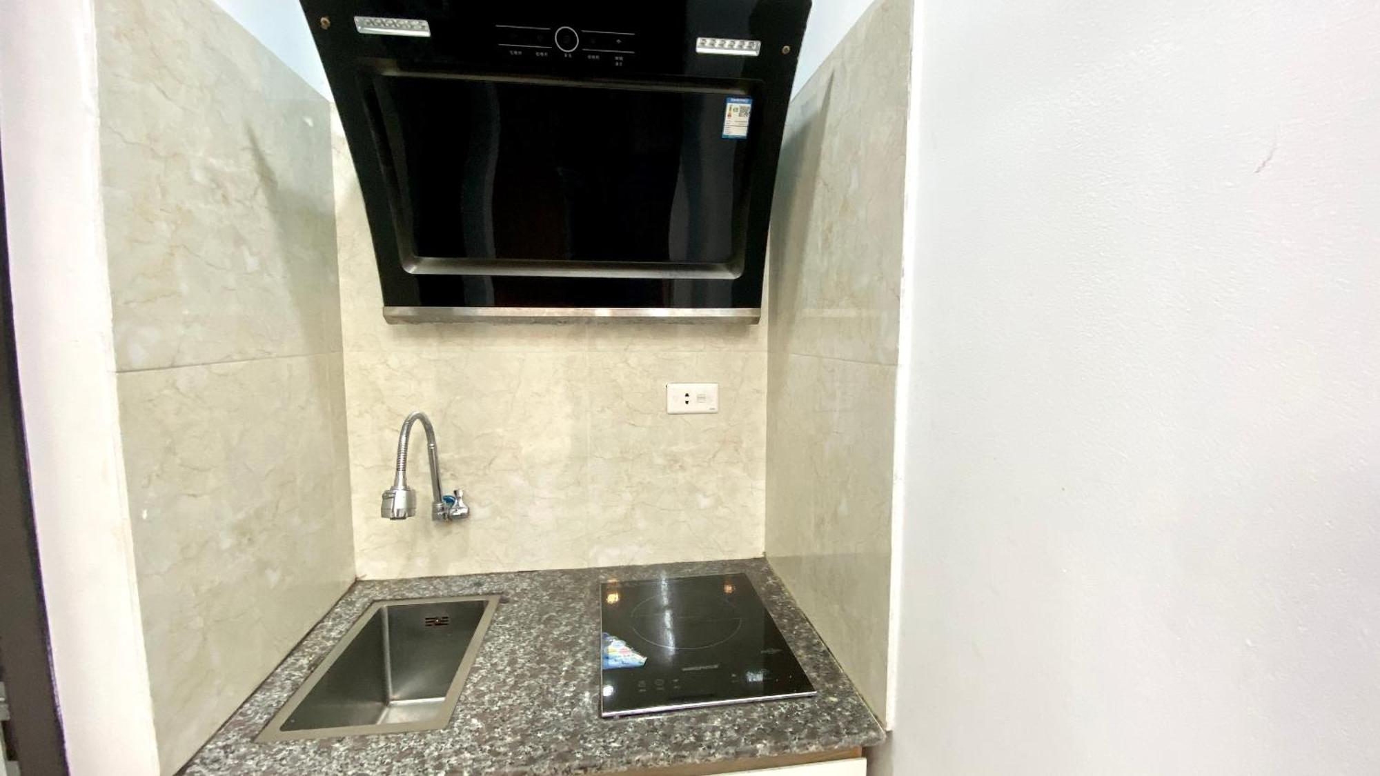 Era Apartment Ham Long Hanoi Exterior foto